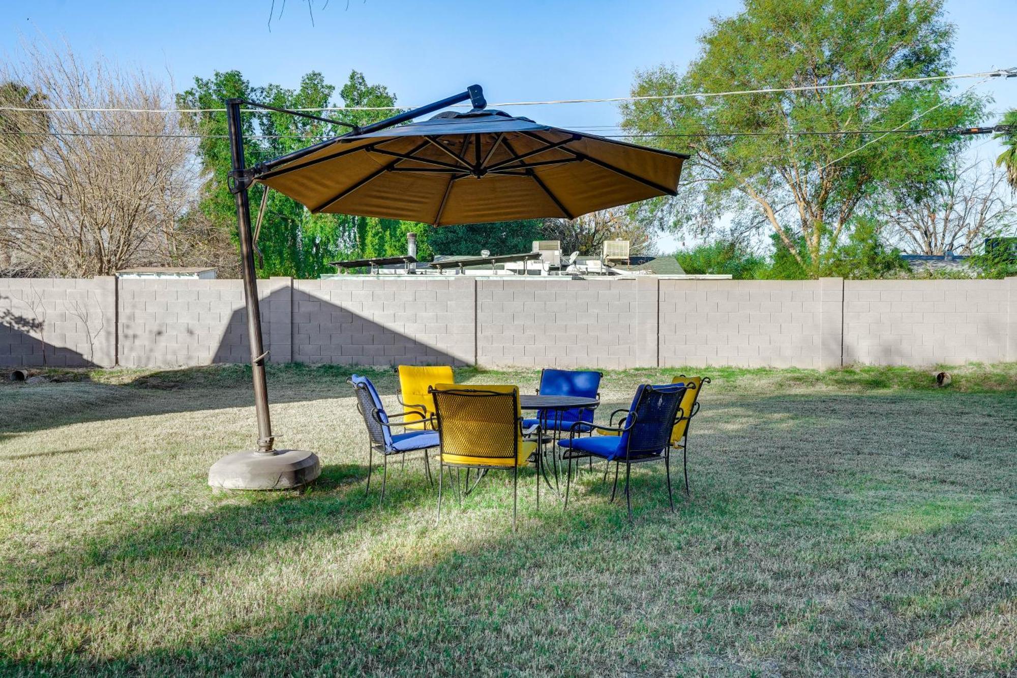 Pet-Friendly Phoenix Home With Breezeway And Fire Pit! Экстерьер фото